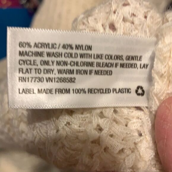 A new day NWT pull over cardigan V neck - Picture 5 of 5